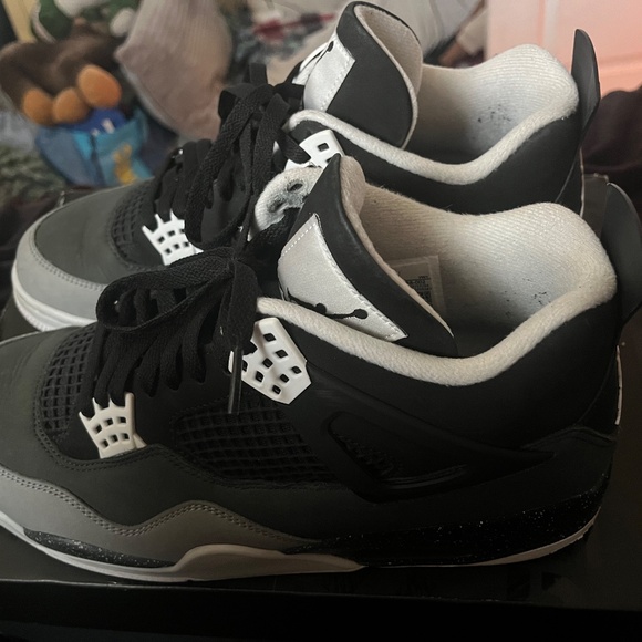 Jordan 4 Fear - Picture 6 of 7